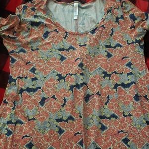 Lularoe perfect tee